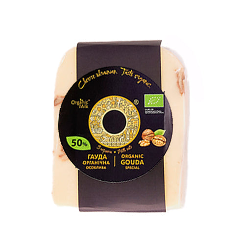 картинка Сыр органический "Гауда" с грецким орехом 50%. Organic Milk 200г – Prostor.ae